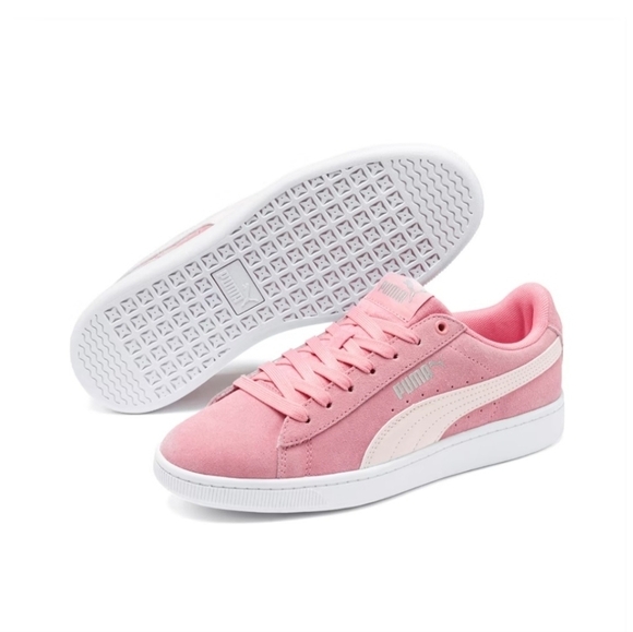 Puma Other - PUMA Vikky v2 Suede Sneakers